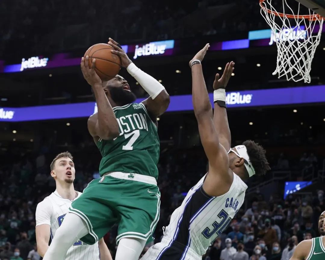 波士顿凯尔特人队_nba俱乐部波士顿凯尔特人_波斯顿凯尔特人队球员名单