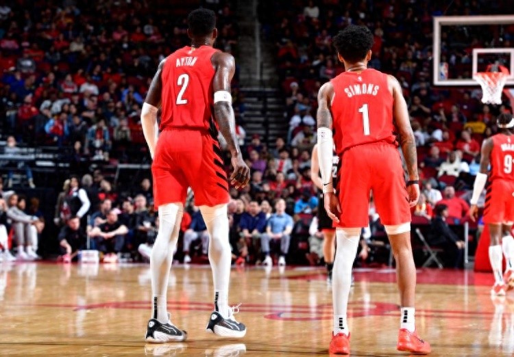 杰拉米·格兰特_杰拉米格兰特弹跳_nba杰拉米格兰特有潜力嘛