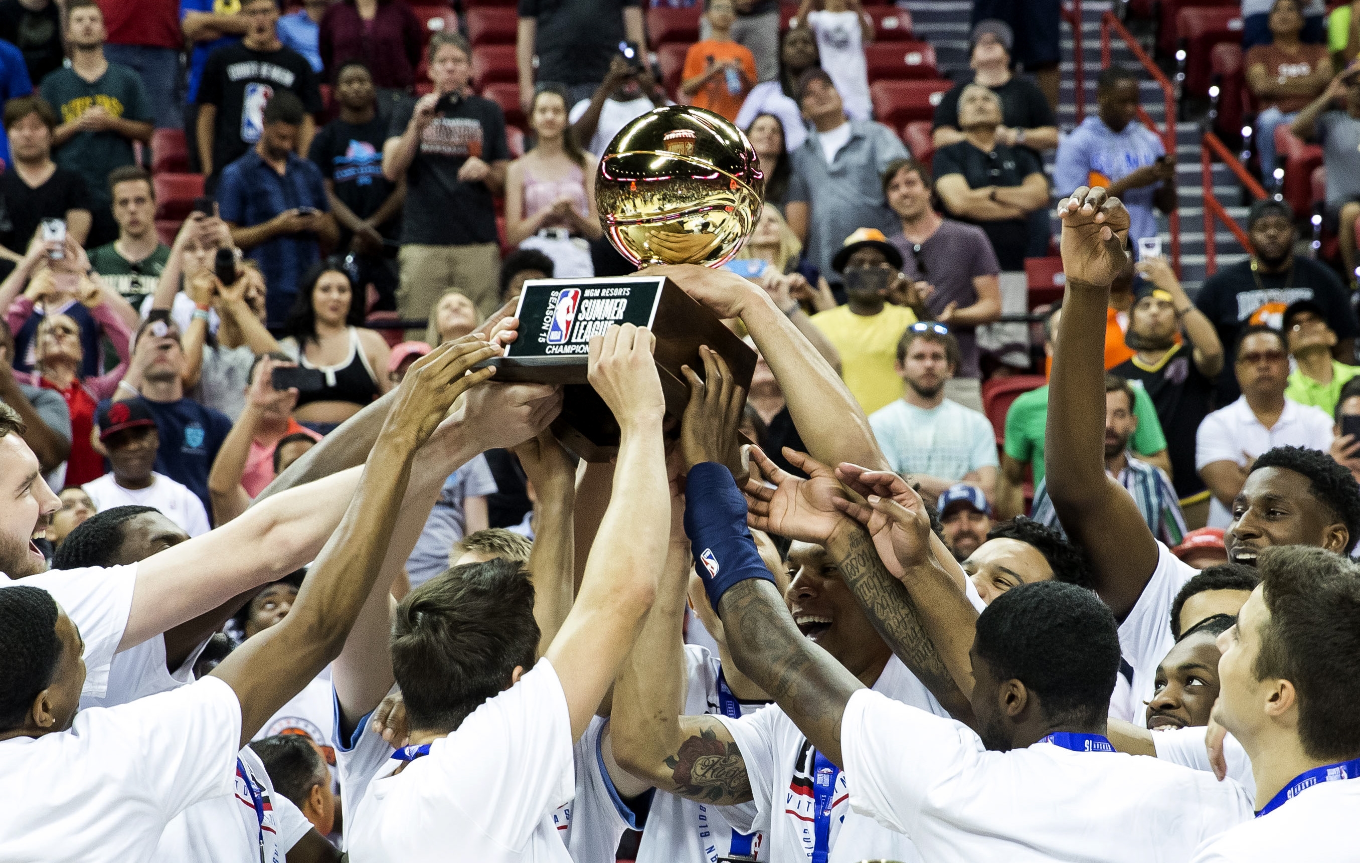 篮球——NBA夏季联赛：孟菲斯灰熊夺冠