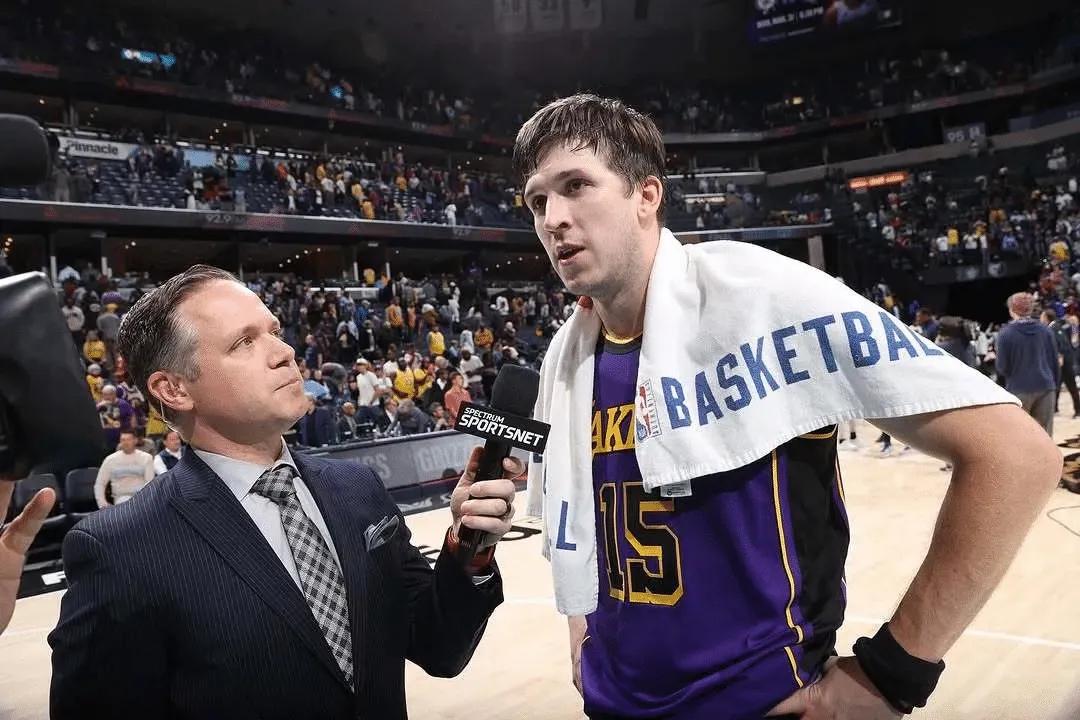 NBA里夫斯表现_奥斯汀·里夫斯_奥斯汀-里夫斯三分球