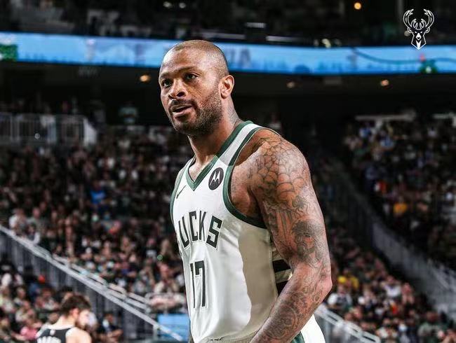  塔克NBA防守技巧 _PJ·塔克_