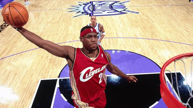勒布朗·詹姆斯NBA生涯22年数据统计_勒布朗·詹姆斯_勒布朗·詹姆斯篮球生涯成就分析