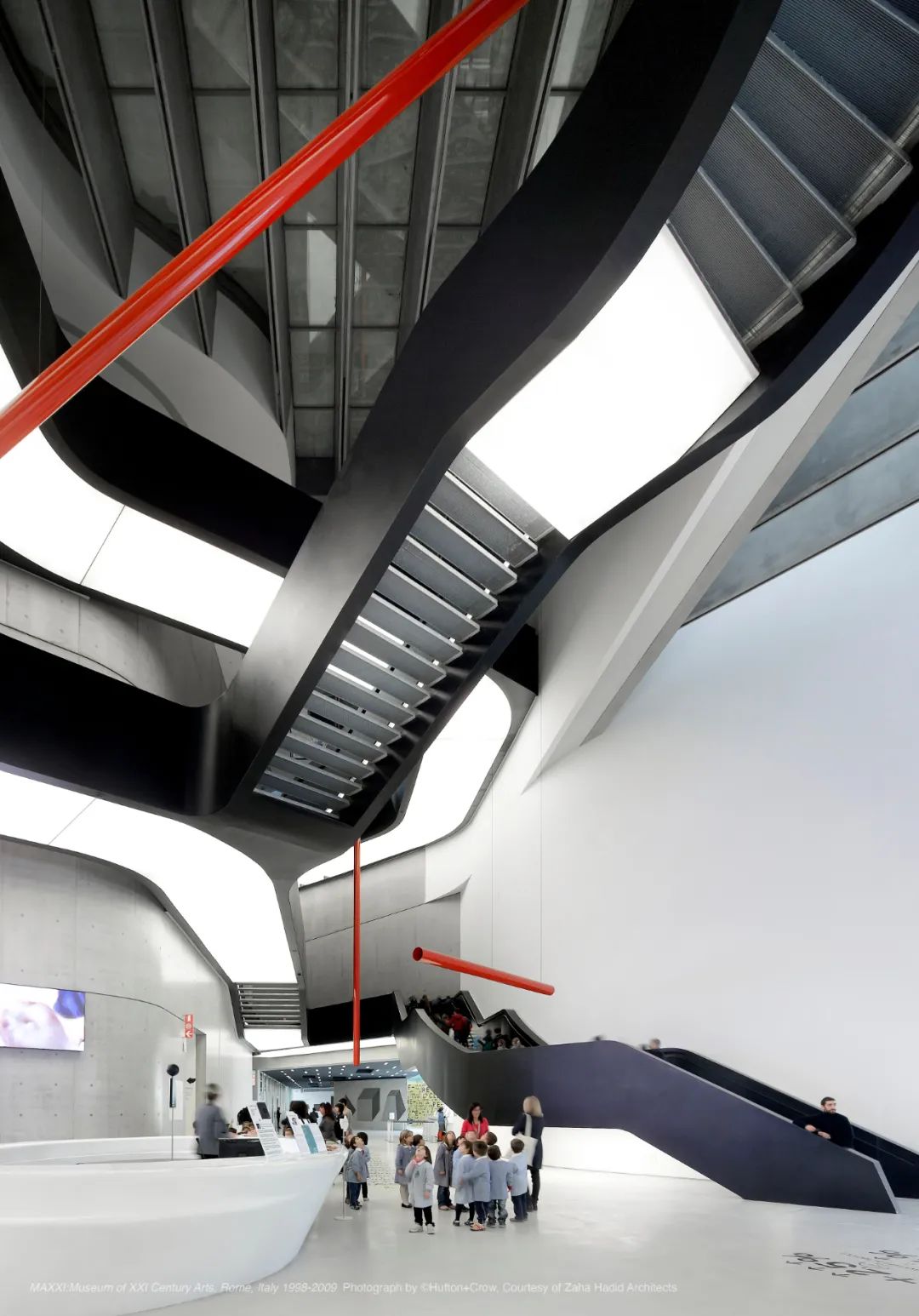 扎哈_中国建筑界女性建筑师_扎哈·哈迪德建筑事务所特展