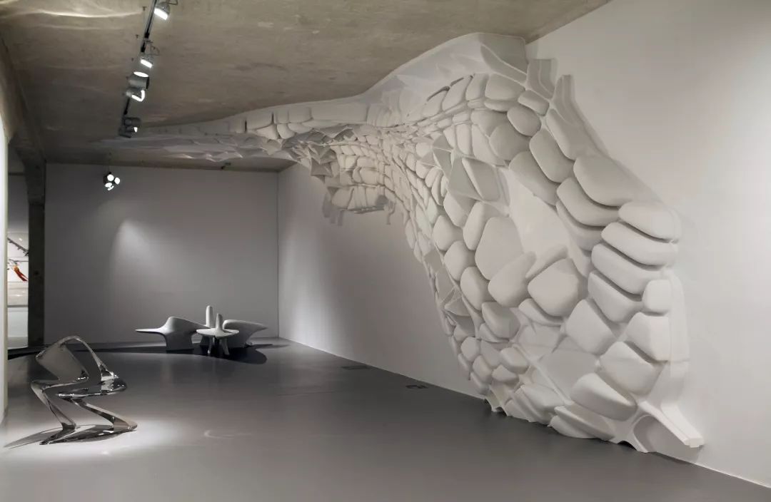 扎哈·哈迪德 跨界设计 展览 _扎哈_ 扎哈·哈迪德 跨界艺术欣赏 
