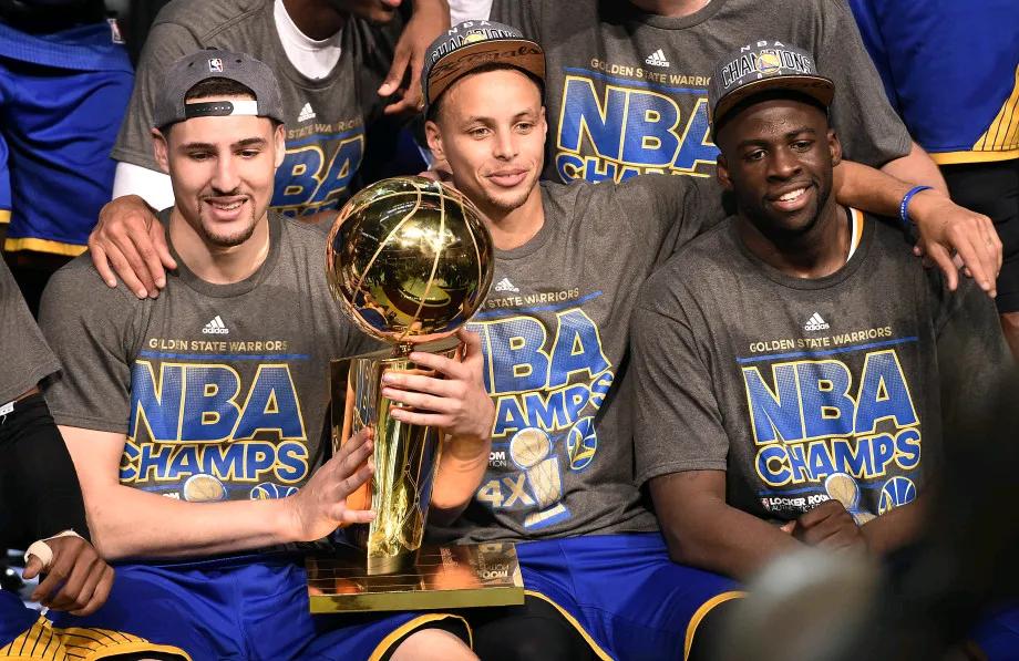 斯蒂芬·库里_库里职业生涯薪资低估_斯蒂芬·库里NBA历史地位低估
