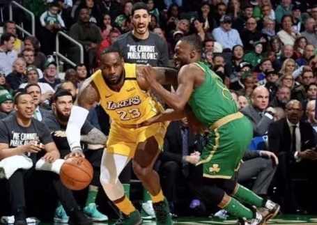 凯尔特人引援肯巴-沃克_肯巴·沃克_NBA领袖能力肯巴-沃克