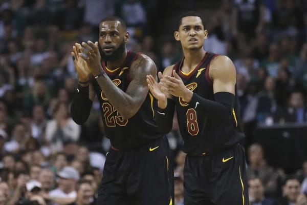 NBA自由球员市场低估球员_自由球员_博格丹·博格达诺维奇签约分析