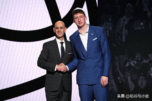 布鲁克林篮网队_丹尼-沃尔夫NBA选秀表现_布鲁克林篮网首轮选秀