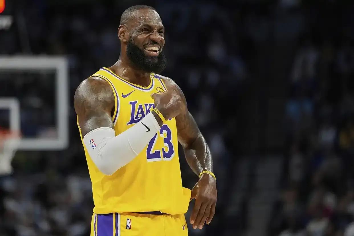 勒布朗-詹姆斯2025-26赛季球员选项_勒布朗·詹姆斯_NBA历史23个赛季球员