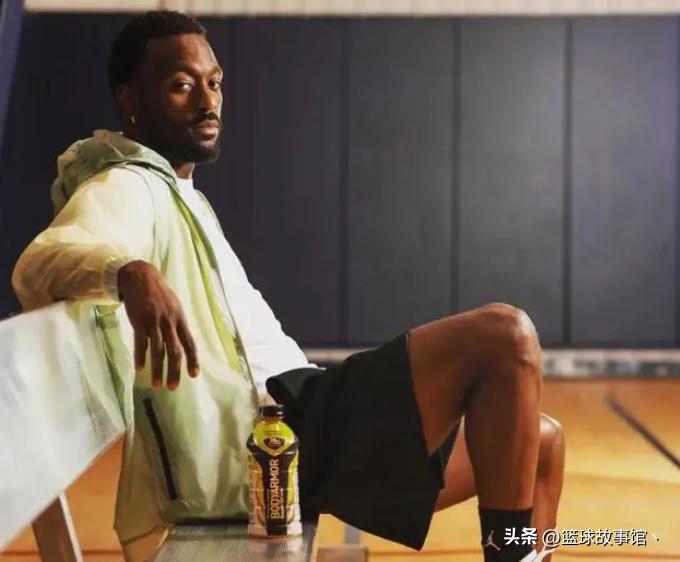  蜂王肯巴-沃克欧洲加盟经历 _NBA肯巴-沃克职业生涯回顾_肯巴·沃克