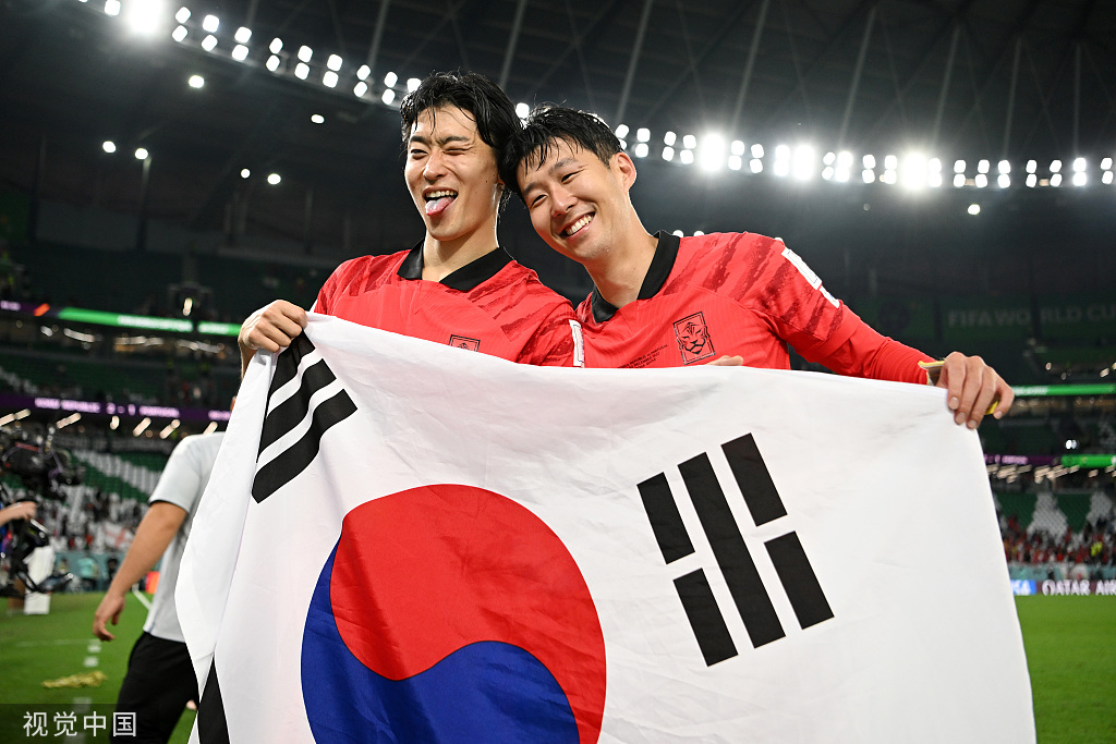 孙兴慜_孙兴慜世界杯逆转落泪_韩国队世界杯16强晋级