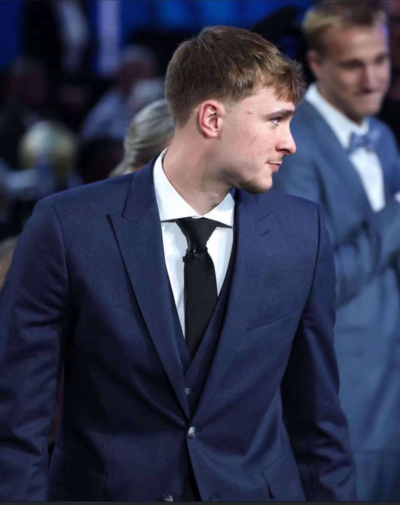 达拉斯独行侠2025年NBA选秀状元_达拉斯独行侠队_库珀-弗拉格新秀合同