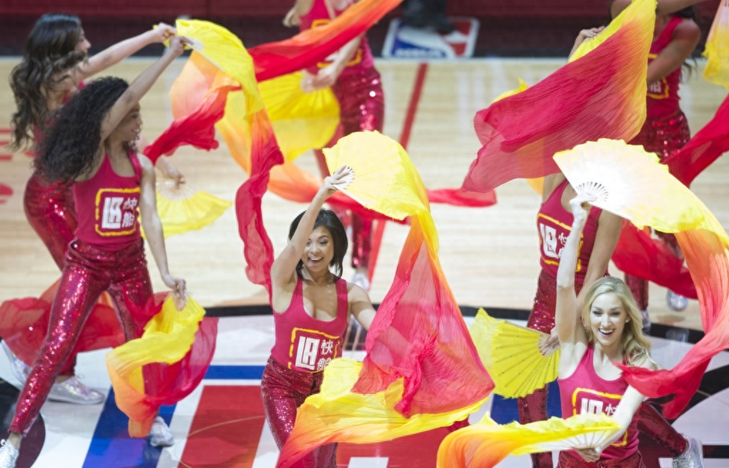 篮球——洛杉矶快船队主场庆祝中国农历新年