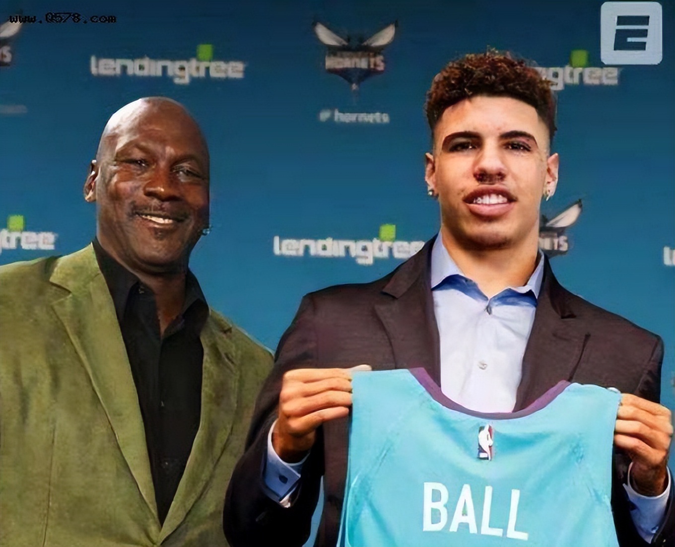 NBA印第安纳步行者夏洛特黄蜂_印第安纳步行者队_哈利伯顿拉梅洛·鲍尔对决
