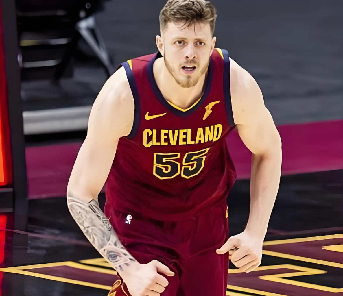 NBA中锋哈尔滕施泰因表现_以赛亚·哈尔滕施泰因_以赛亚·哈尔滕施泰因 NBA生涯