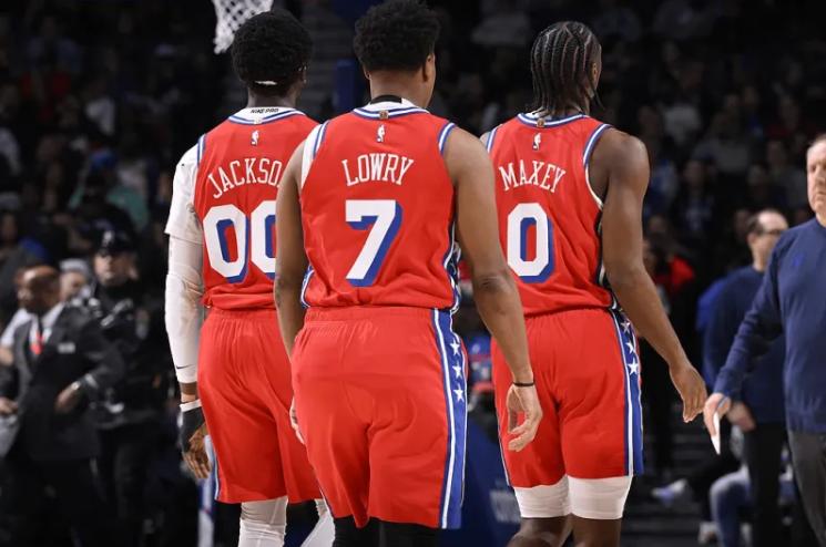 凯尔·洛瑞_凯尔-洛瑞职业生涯回顾_NBA老将退役赛季