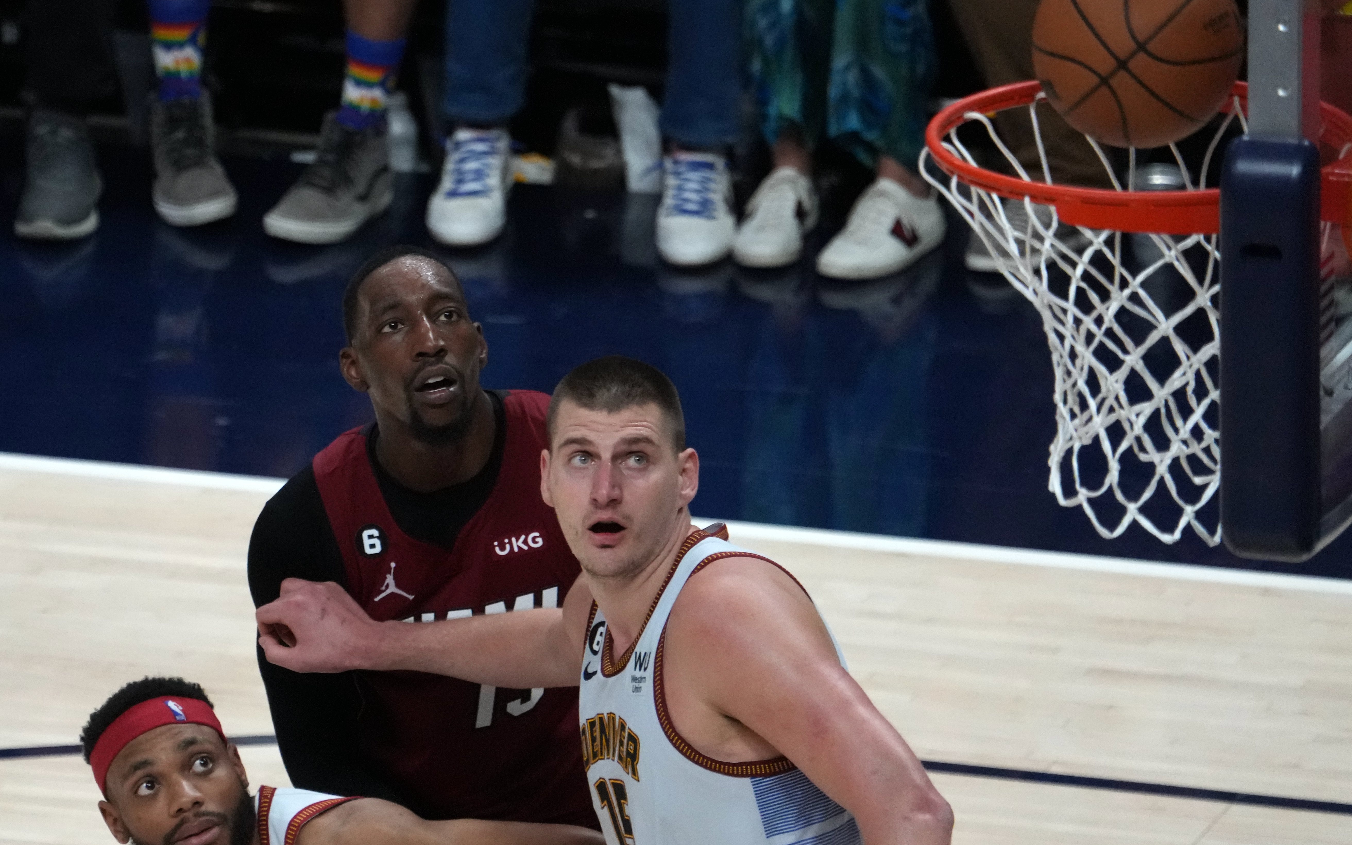 尼古拉·约基奇_塞尔维亚德约科维奇三圈全满贯_NBA约基奇总决赛MVP