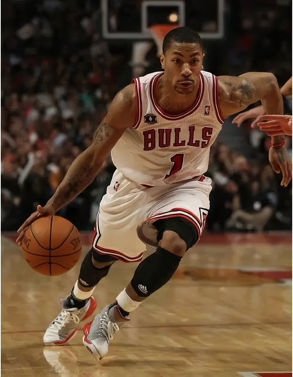 德里克·罗斯 生涯回顾 _ 最年轻MVP 德里克·罗斯 伤病经历 _德里克·罗斯