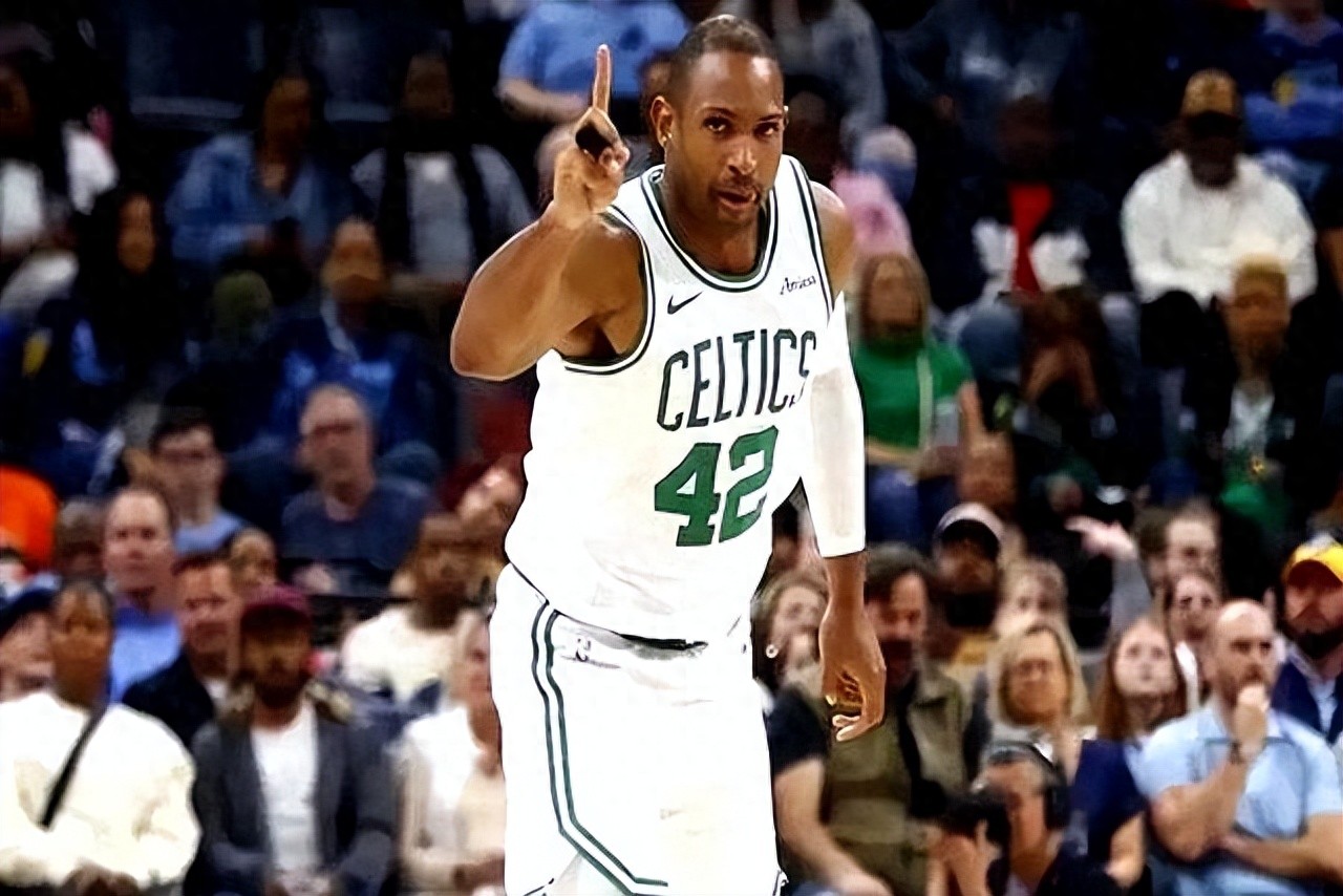 自由球员_NBA自由市场88名球员_自由球员合同困境