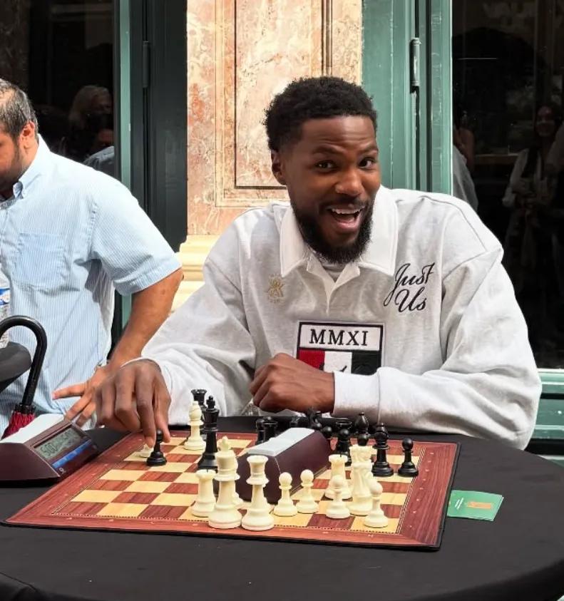 活塞后卫马利克-比斯利拖欠租金被起诉_马利克·比斯利_今年夏天NBA马利克-比斯利假球风波