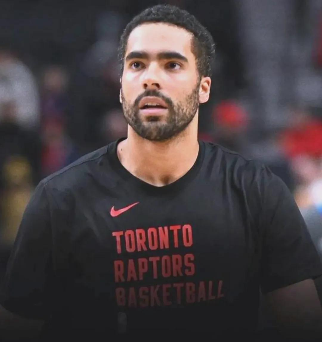 活塞后卫马利克-比斯利拖欠租金被起诉_今年夏天NBA马利克-比斯利假球风波_马利克·比斯利