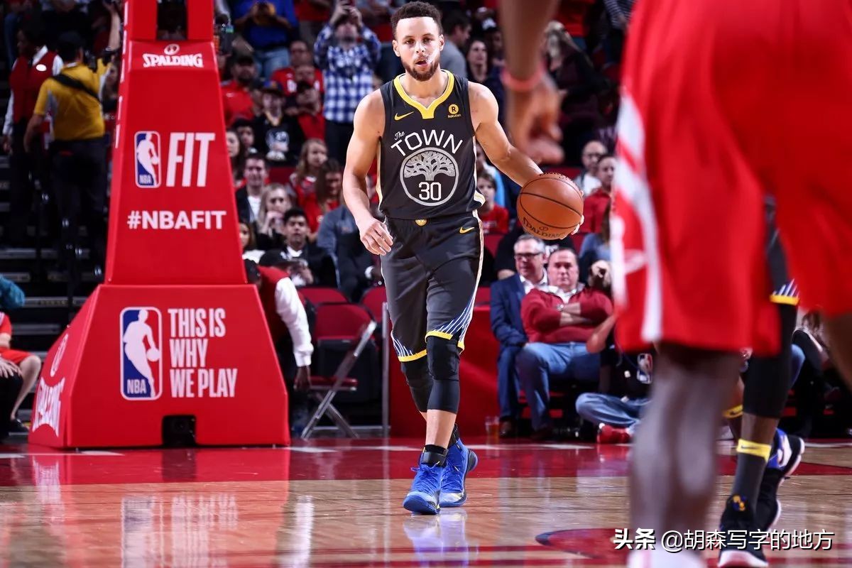 PJ-塔克 NBA 最百搭超值大前锋_PJ·塔克_PJ-塔克 休斯顿火箭战术地位及作用