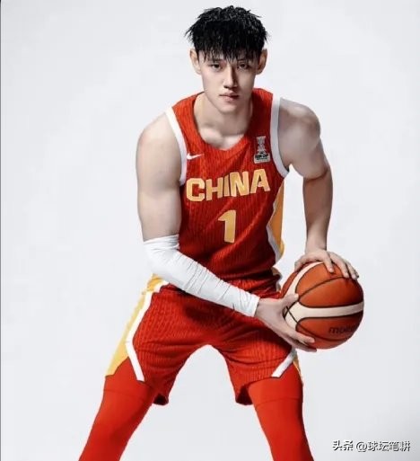 布鲁克林篮网队曾凡博双向合同_布鲁克林篮网队_曾凡博NBA机会
