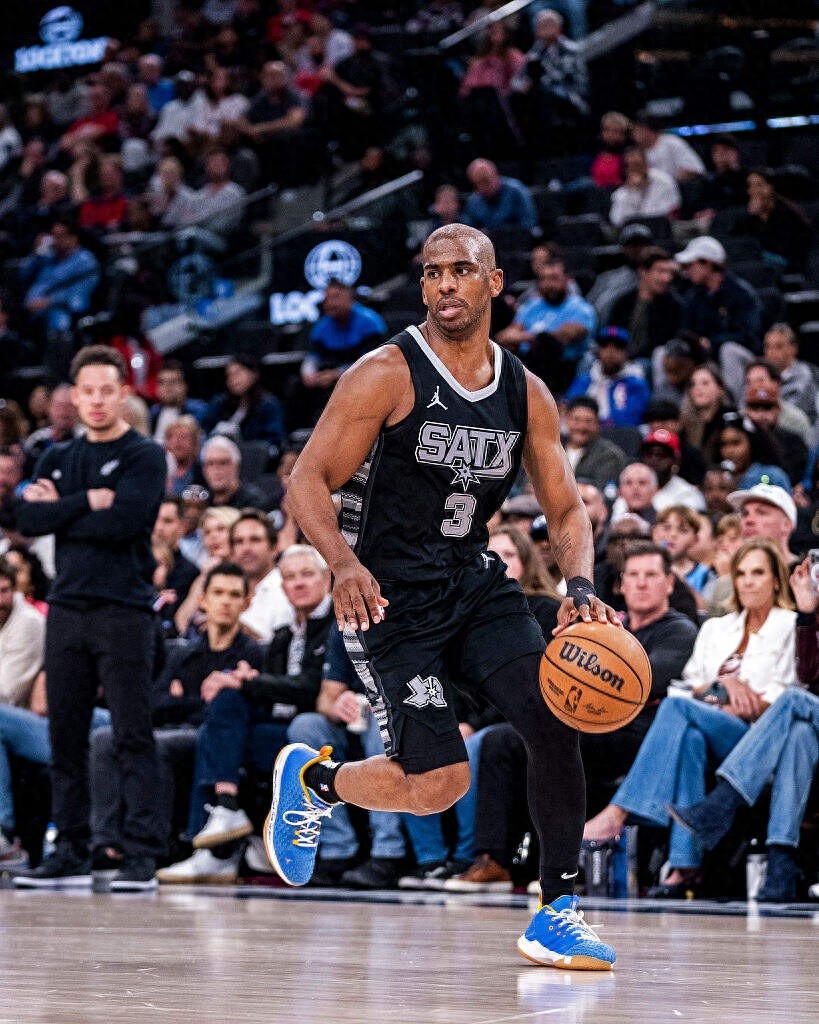 NBA生涯20年 保罗 家人_克里斯·保罗