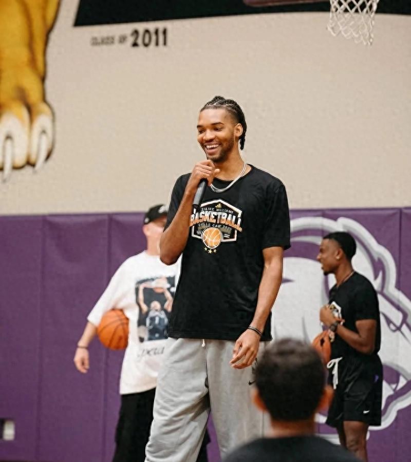 扎伊尔·威廉姆斯_扎伊尔·威廉姆斯NBA赛场照进家乡_篮球梦里的“兰开斯特制造”
