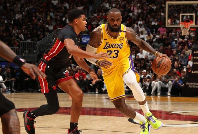 NBA新赛季分析_迈阿密热火困境_巴姆·阿德巴约
